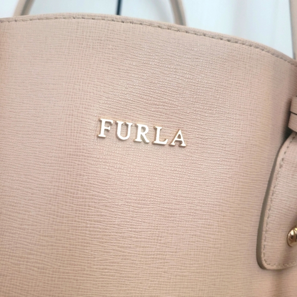 🤎🩵🤎 NWOT FURLA Linda Beige Saffiano Leather Top Handle Satchel & Crossbody - Picture 4 of 16